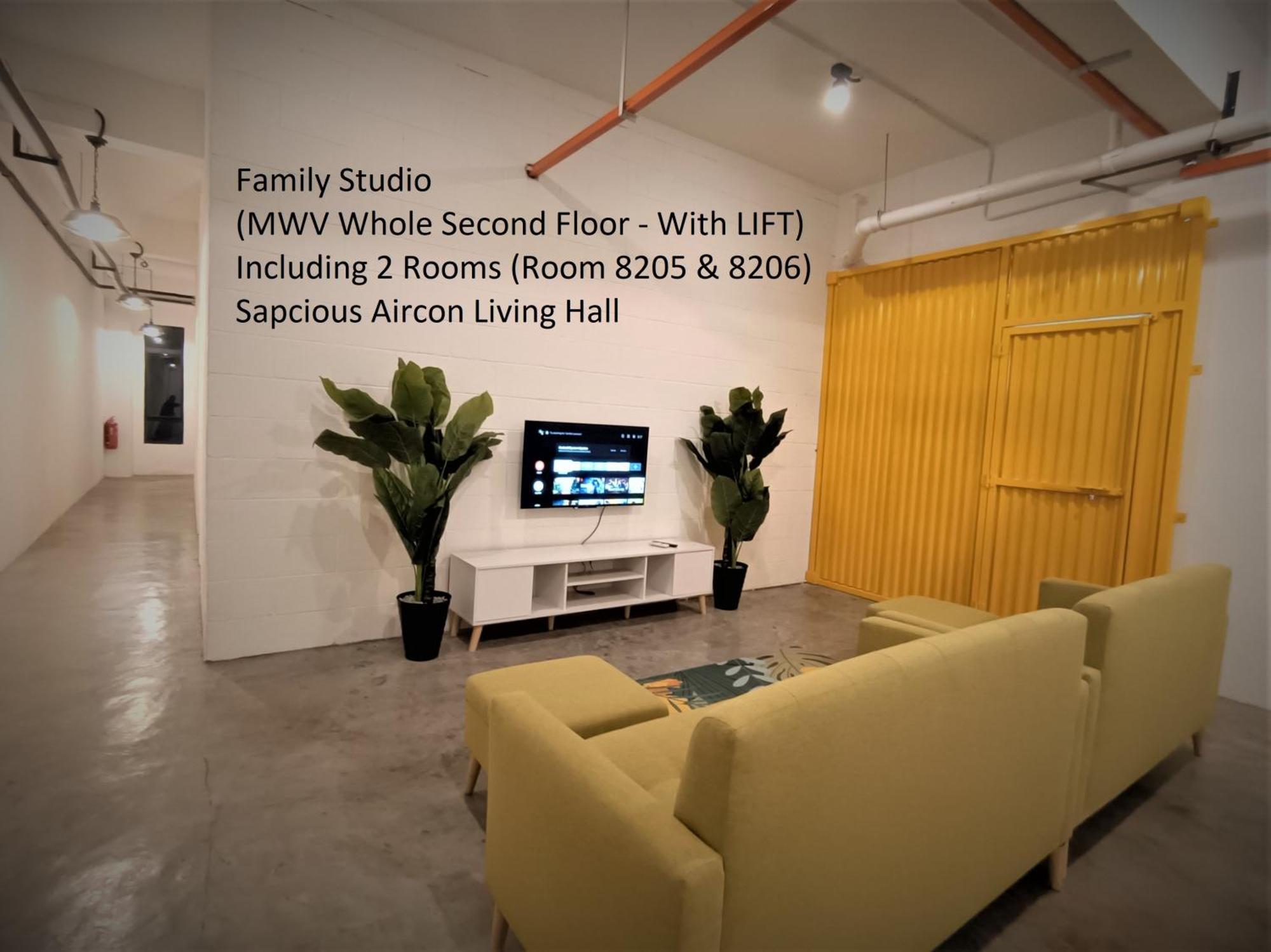 Mwv Family Suite Room Muar Esterno foto